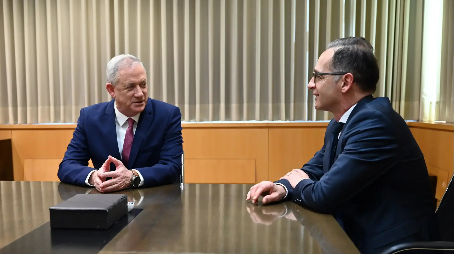 שר הביטחון וראש הממשלה החליפי בני גנץ נפגש עם שר החוץ הגרמני הייקו מאס שר הביטחון וראש הממשלה החליפי בני גנץ נפגש עם שר החוץ הגרמני הייקו מאס