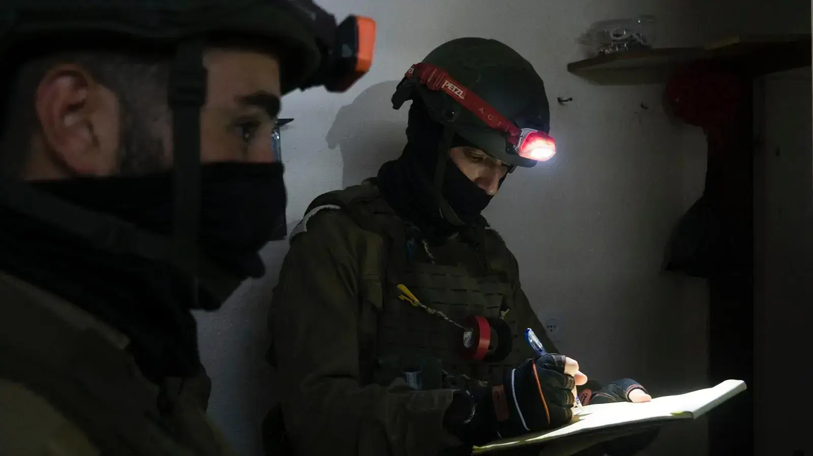 כוחות צה"ל במיפוי בית החשוד בהריגת עמית בן דוד בכפר יעבד, 11 ביוני 2020 כוחות צה"ל במיפוי בית החשוד בהריגת עמית בן דוד בכפר יעבד, 11 ביוני 2020