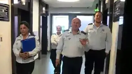 נציב שב"ס, אשר וקנין וראש לשכתו כרמית מויאל
נציב שב"ס, אשר וקנין וראש לשכתו כרמית מויאל