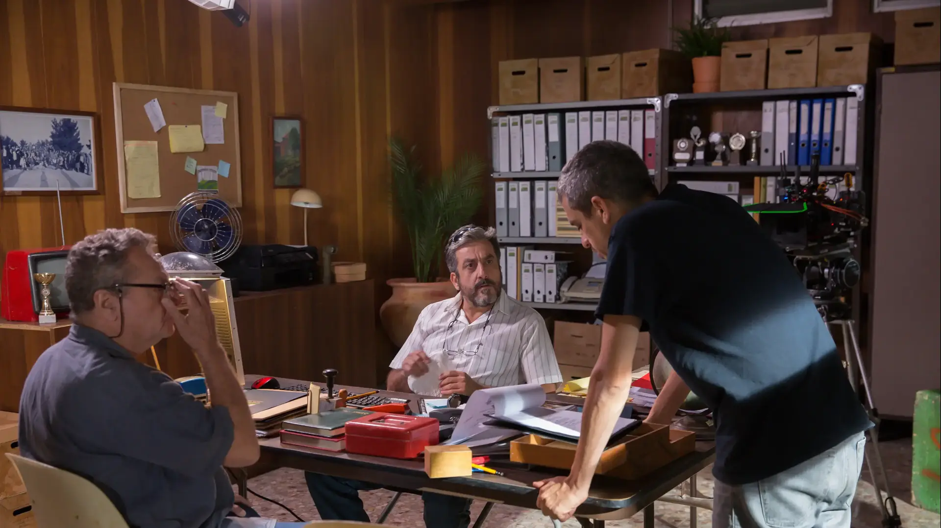 מנשה נוי ושלמה בראבא בצילומי הסדרה "הנחלה" של קשת 12 מנשה נוי ושלמה בראבא בצילומי הסדרה "הנחלה" של קשת 12