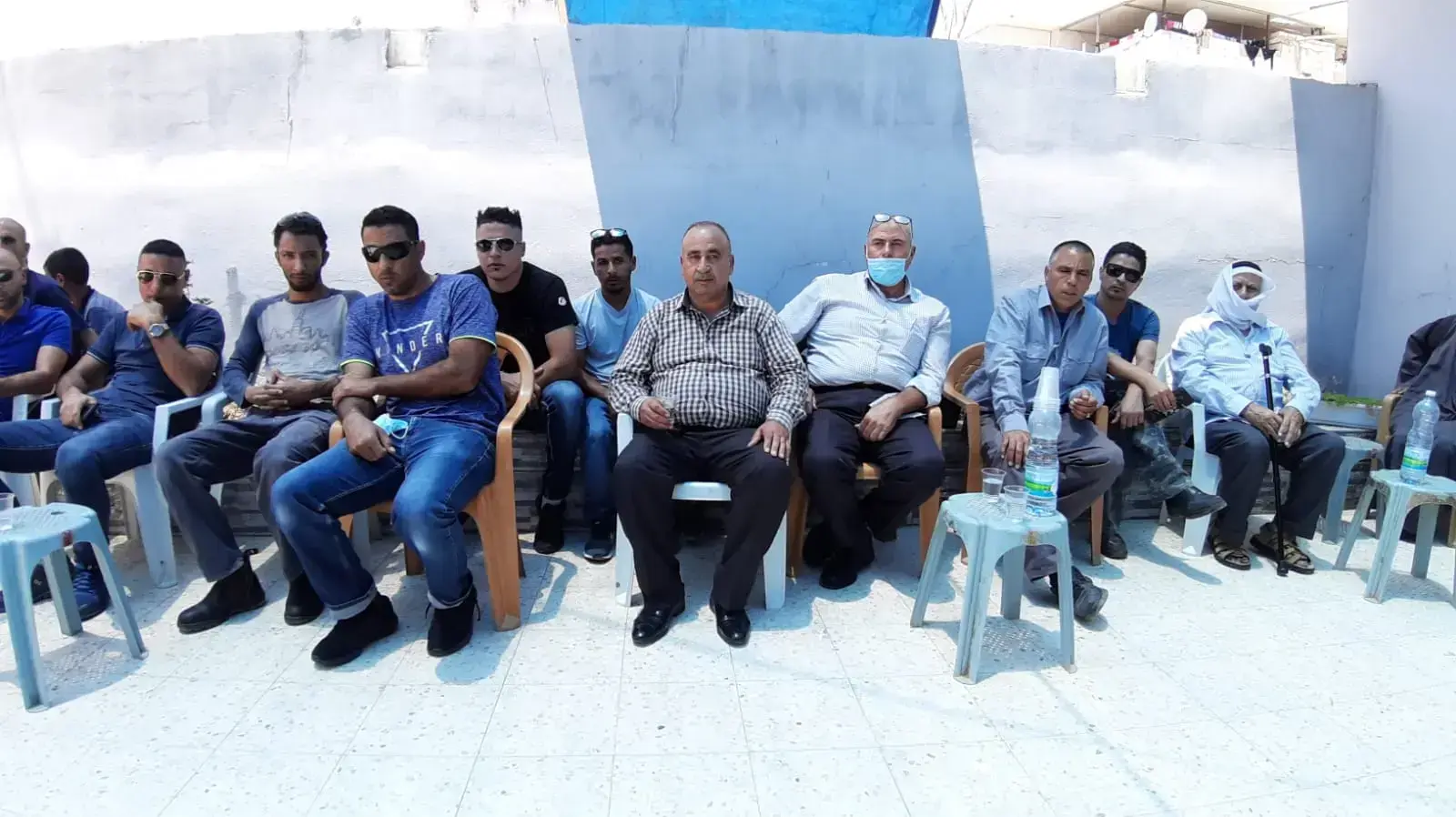 בית האבלים ברהט, משפחתה של רואן שנרצחה על ידי בעלה, 14 ביוני 2020 בית האבלים ברהט, משפחתה של רואן שנרצחה על ידי בעלה, 14 ביוני 2020