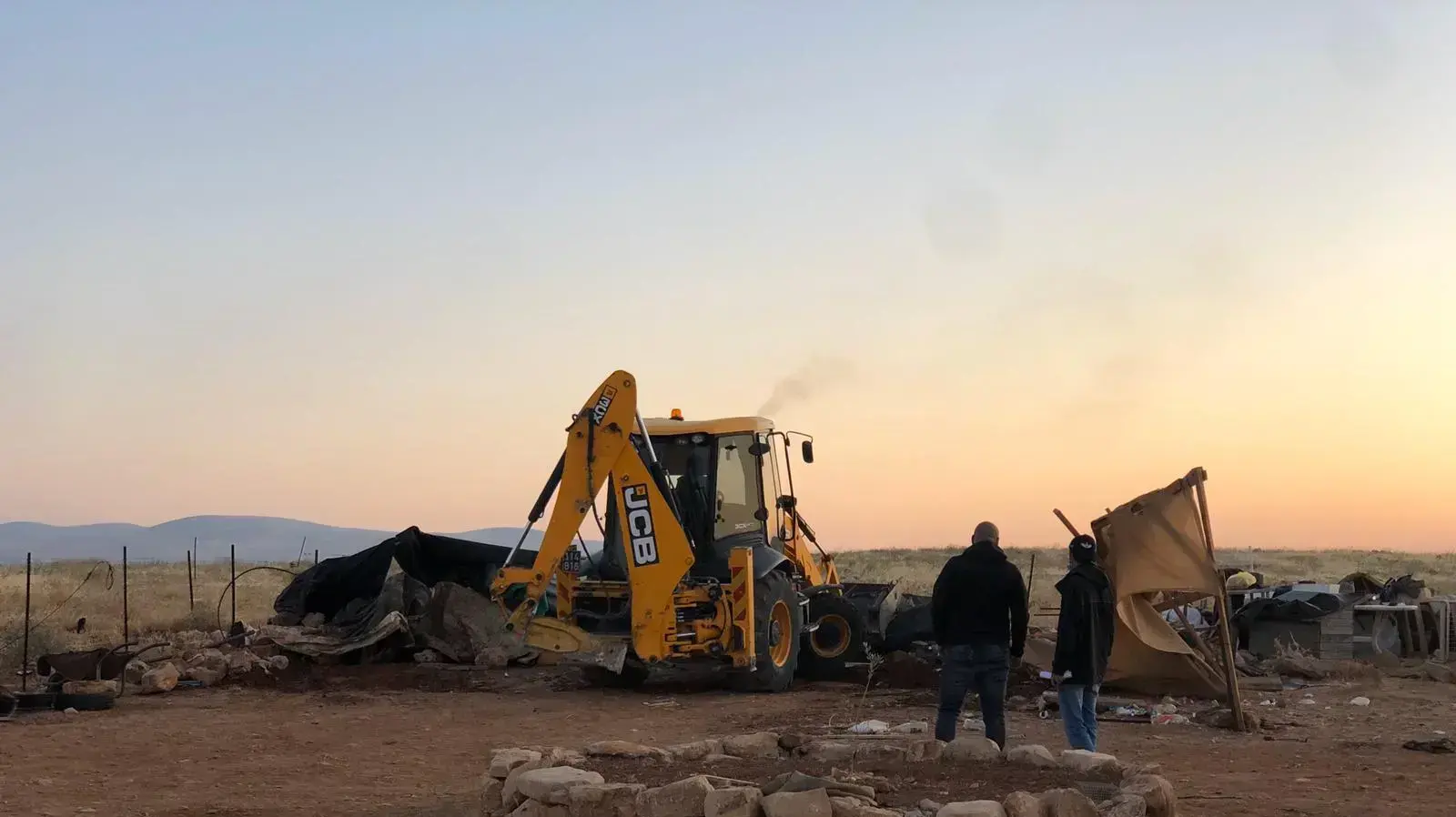 כוחות משמר הגבול והמנהל האזרחי החלו הבוקר (שני) בפעילות אכיפה כנגד שישה מבנים שנבנו באופן בלתי חוקי במאחז ה׳בלאדים׳ וכנגד שישה מבנים נוספים שנבנו באופן בלתי חוקי במאחז ׳מעוז אסתר׳ שבאזור בנימין בשטח - 15 ליוני 2020 כוחות משמר הגבול והמנהל האזרחי החלו הבוקר (שני) בפעילות אכיפה כנגד שישה מבנים שנבנו באופן בלתי חוקי במאחז ה׳בלאדים׳ וכנגד שישה מבנים נוספים שנבנו באופן בלתי חוקי במאחז ׳מעוז אסתר׳ שבאזור בנימין בשטח - 15 ליוני 2020