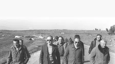 רבין, פרס, שרון- סיור ברמה"ג, 1975 רבין, פרס, שרון- סיור ברמה"ג, 1975