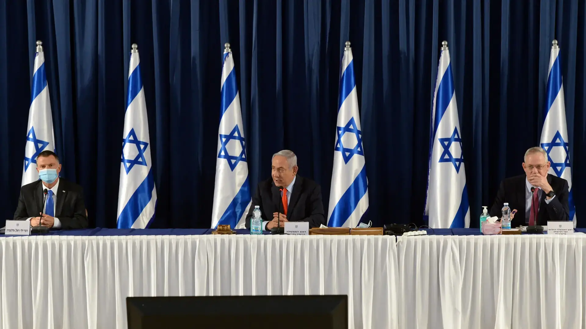 ראש הממשלה, בנימין נתניהו בדיון ועדת שרים לעניין משבר הקורונה במשרד החוץ 17 ביוני 2020 ראש הממשלה, בנימין נתניהו בדיון ועדת שרים לעניין משבר הקורונה במשרד החוץ 17 ביוני 2020