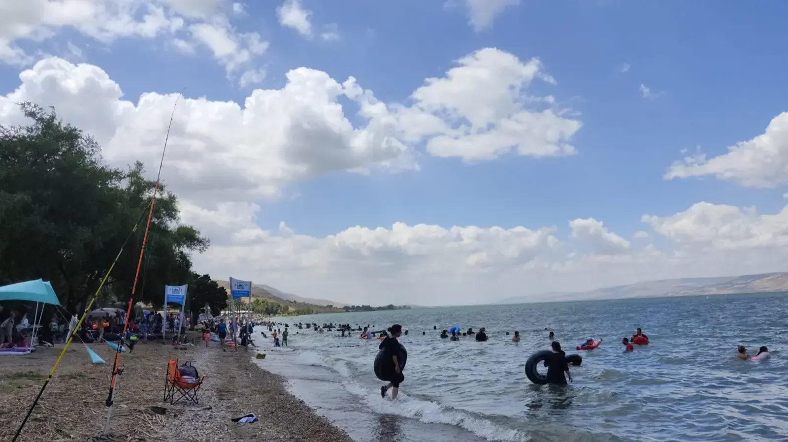 עננים מעל הכינרת, חוף כורסי - 19 ליוני 2020
