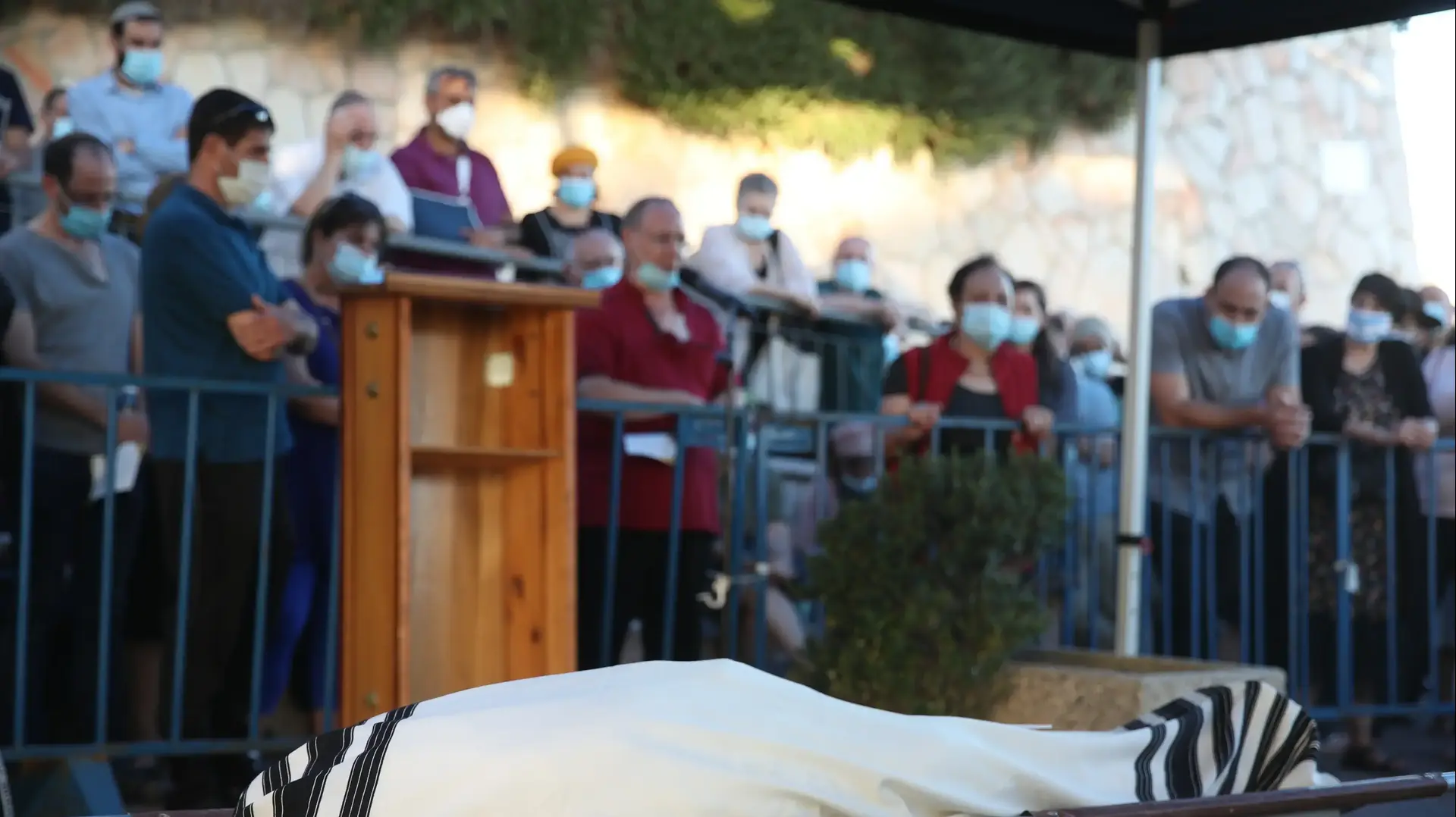 הלוותיו של יהודה וקסמן בבית העלמין גבעת שאול בירושלים 25 ביוני 2020
הלוותיו של יהודה וקסמן בבית העלמין גבעת שאול בירושלים 25 ביוני 2020