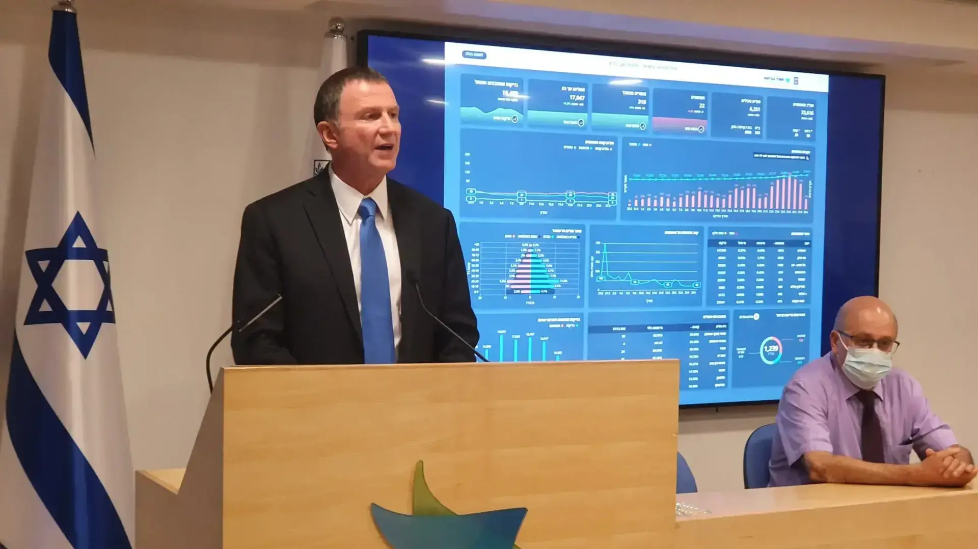 שר הבריאות, יולי אדלשטיין במהלך תדרוך לתקשורת בנושא נגיף הקורונה 28 ביוני 2020 