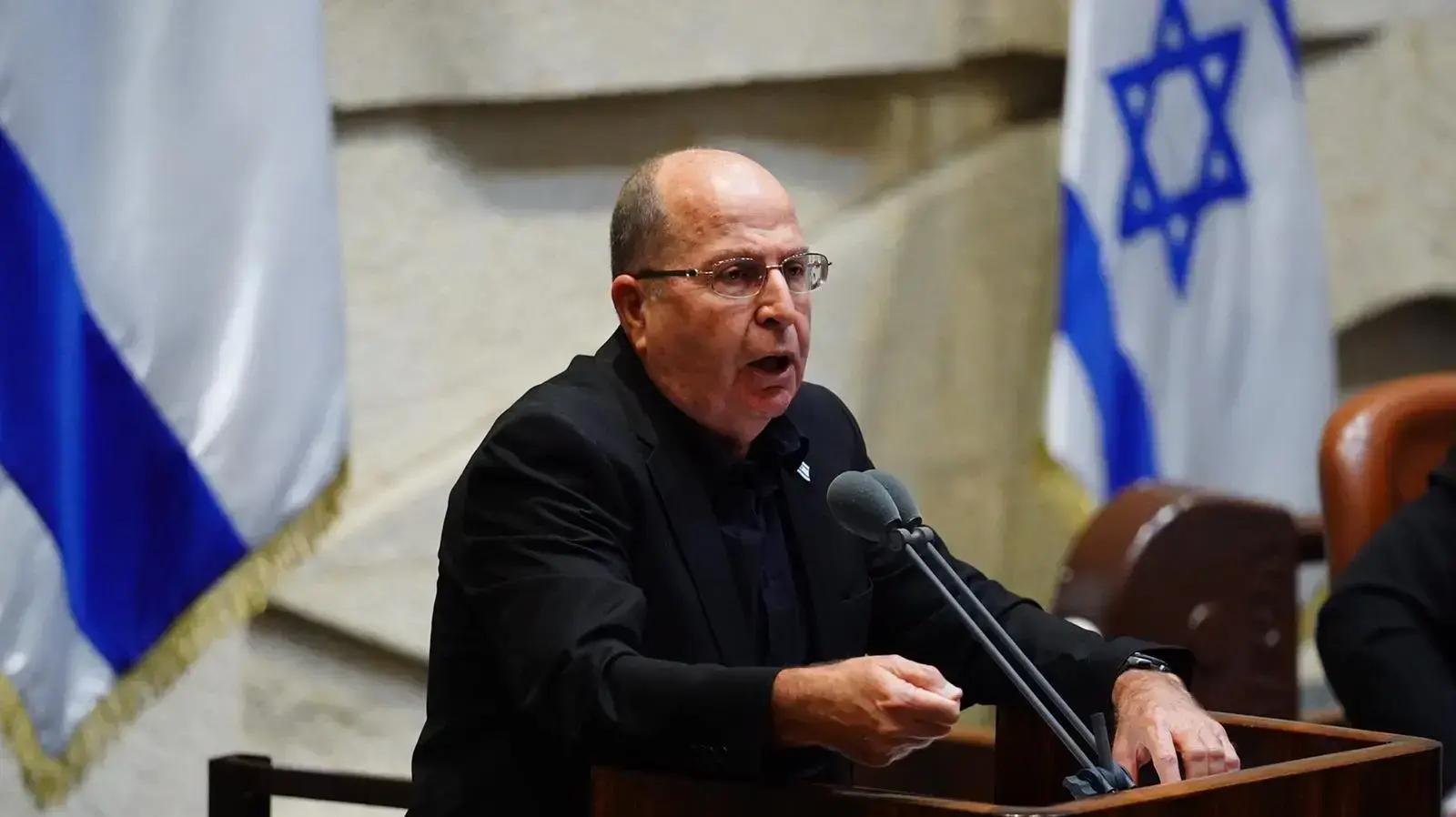 משה בוגי יעלון במליאת הכנסת, 1 ביולי 2020 משה בוגי יעלון במליאת הכנסת, 1 ביולי 2020