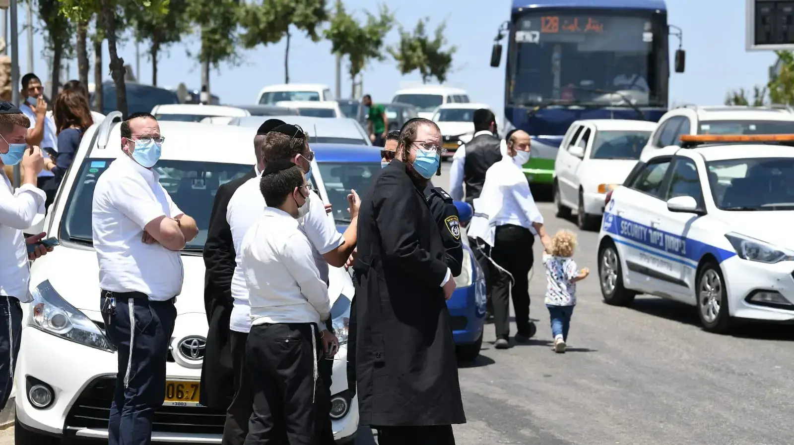 החלת הסגר בעקבות תחלואת הקורונה בעיר 8 ביולי 2020 (ראובן קסטרו) החלת הסגר בעקבות תחלואת הקורונה בעיר 8 ביולי 2020 (ראובן קסטרו)