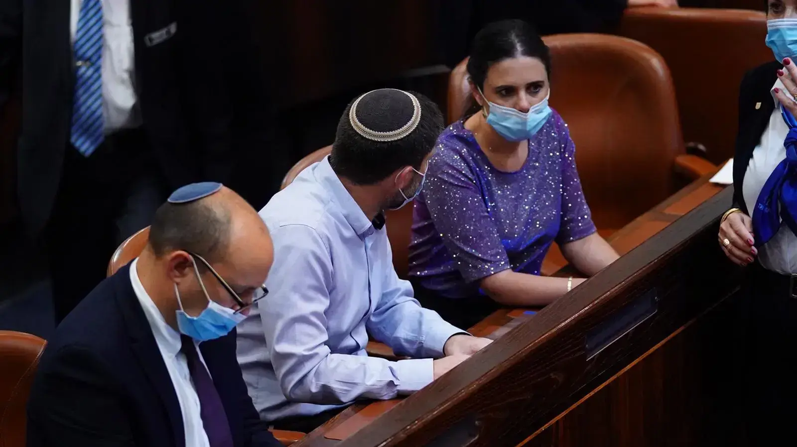 איילת שקד, בצלאל סמוטריץ' ונפתלי בנט בדיון במליאת הכנסת, 8 ביולי 2020 איילת שקד, בצלאל סמוטריץ' ונפתלי בנט בדיון במליאת הכנסת, 8 ביולי 2020