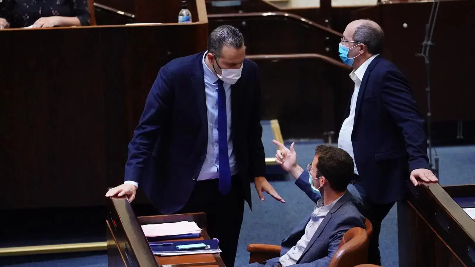 מיקי זוהר, איציק שמולי ואבי ניסנקורן בדיון במליאת הכנסת, 8 ביולי 2020
