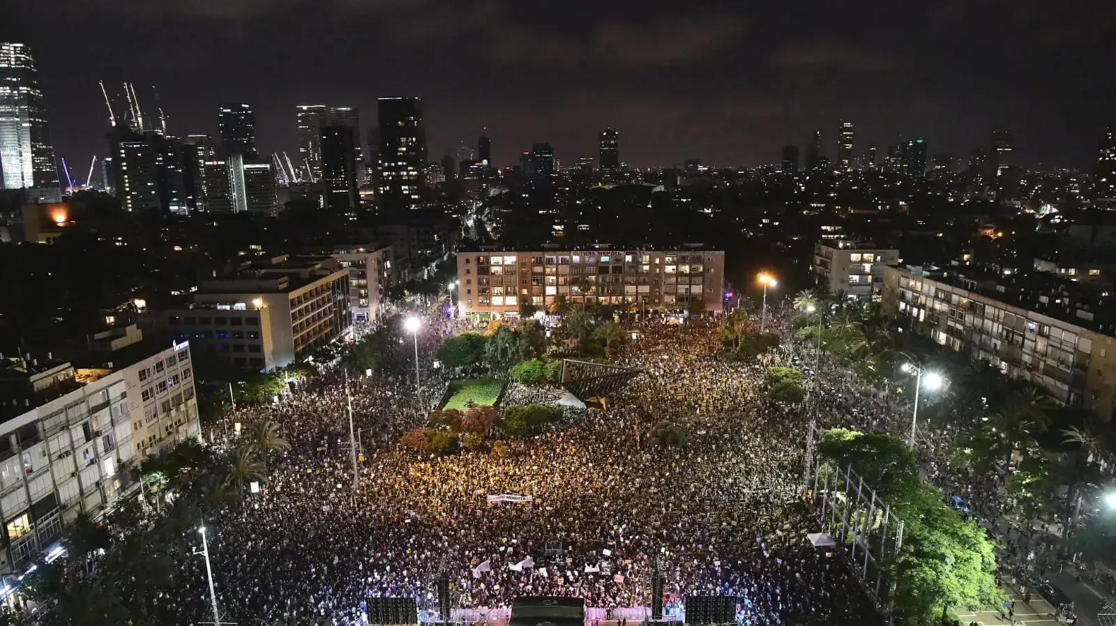 מחאת העצמאים בכיכר רבין, 11 ביולי 2020 מחאת העצמאים בכיכר רבין, 11 ביולי 2020