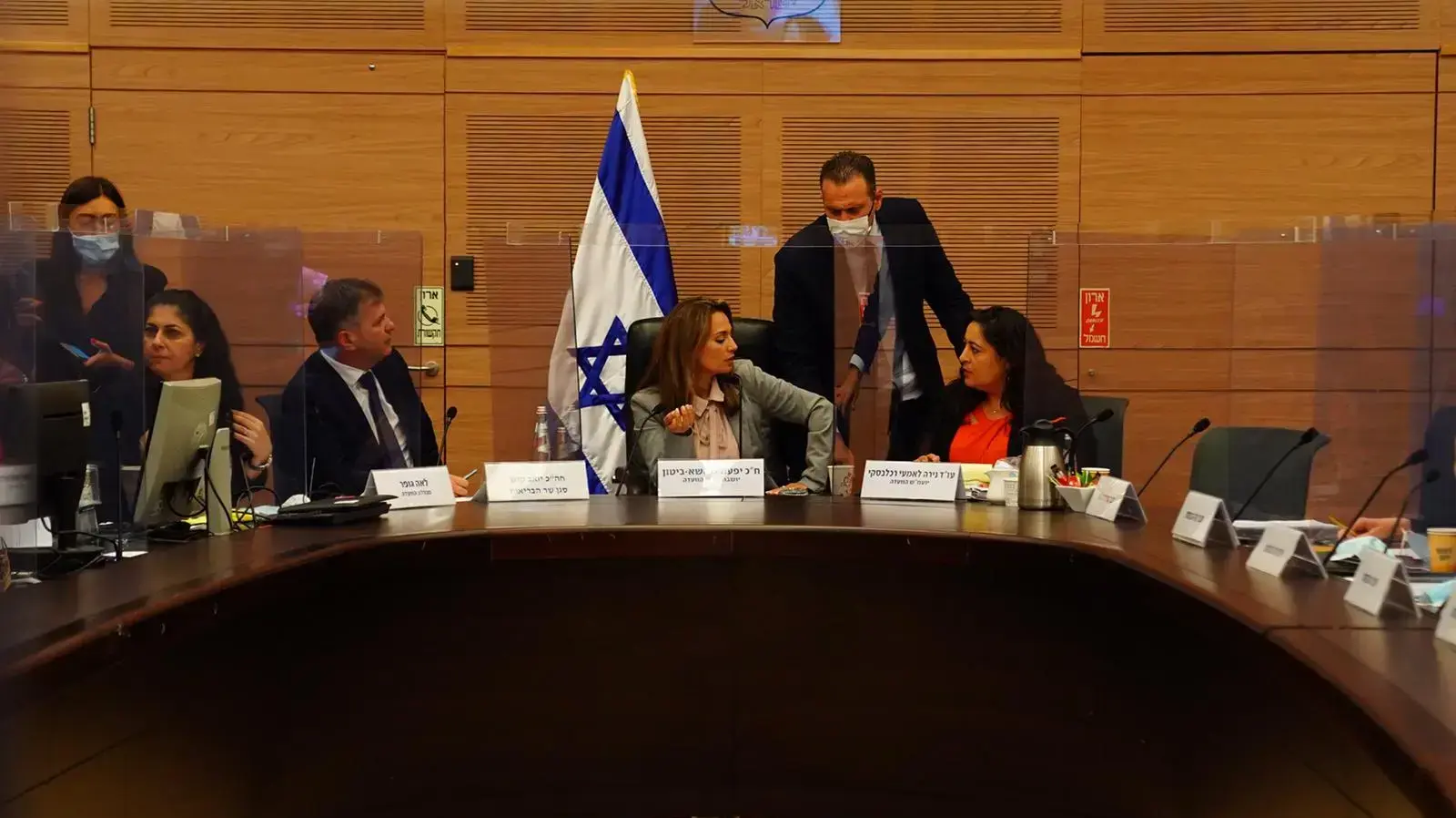 מיקי זוהר ויפעת שאשא ביטון בדיון ועדת הקורונה, 13 ביולי 2020 מיקי זוהר ויפעת שאשא ביטון בדיון ועדת הקורונה, 13 ביולי 2020
