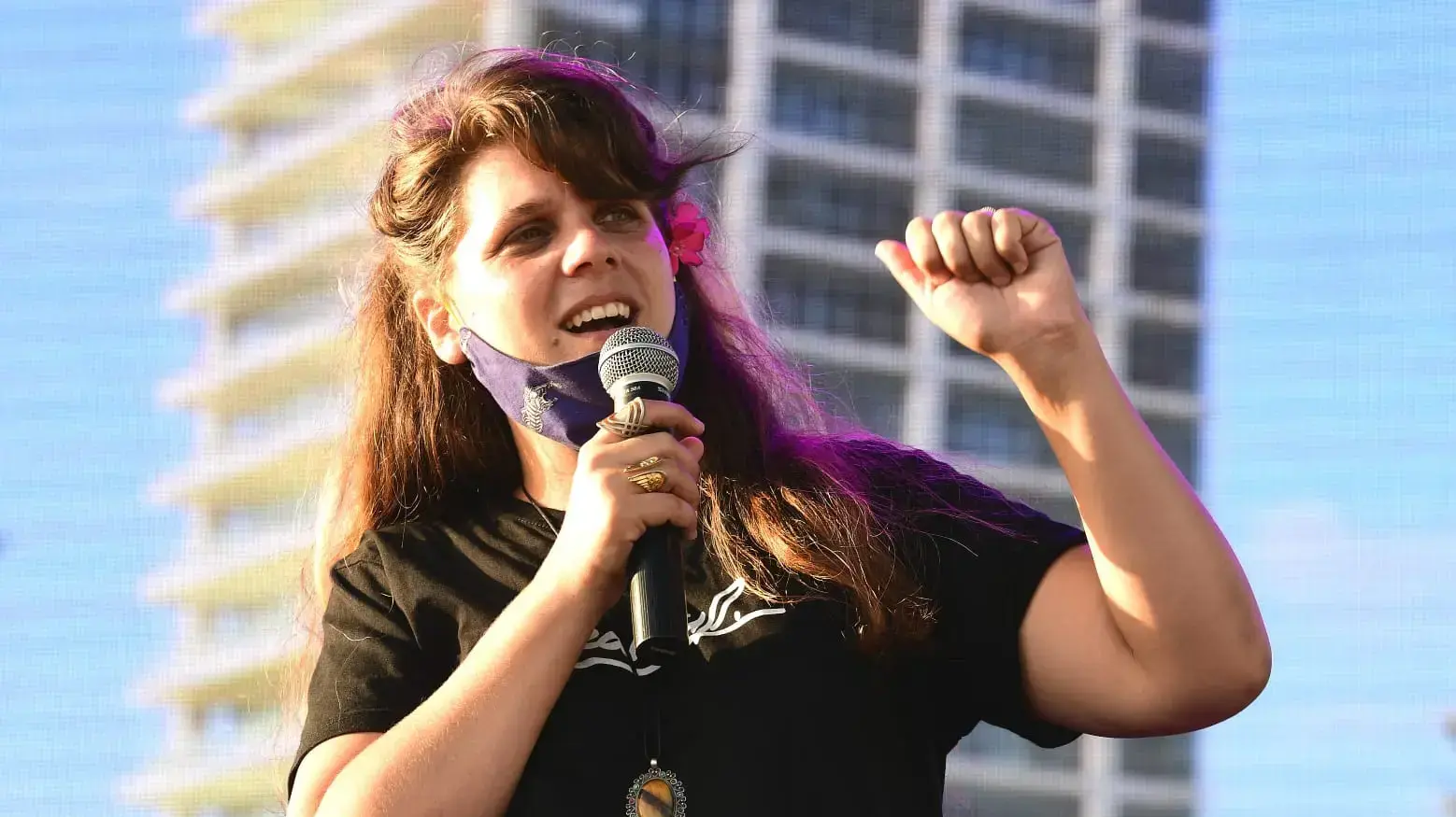 דפני ליף באירוע מחאה בסימן 9 שנים למחאה החברתית, גן צ'ארלס קלור, תל אביב, 14 ביולי 2020 דפני ליף באירוע מחאה בסימן 9 שנים למחאה החברתית, גן צ'ארלס קלור, תל אביב, 14 ביולי 2020