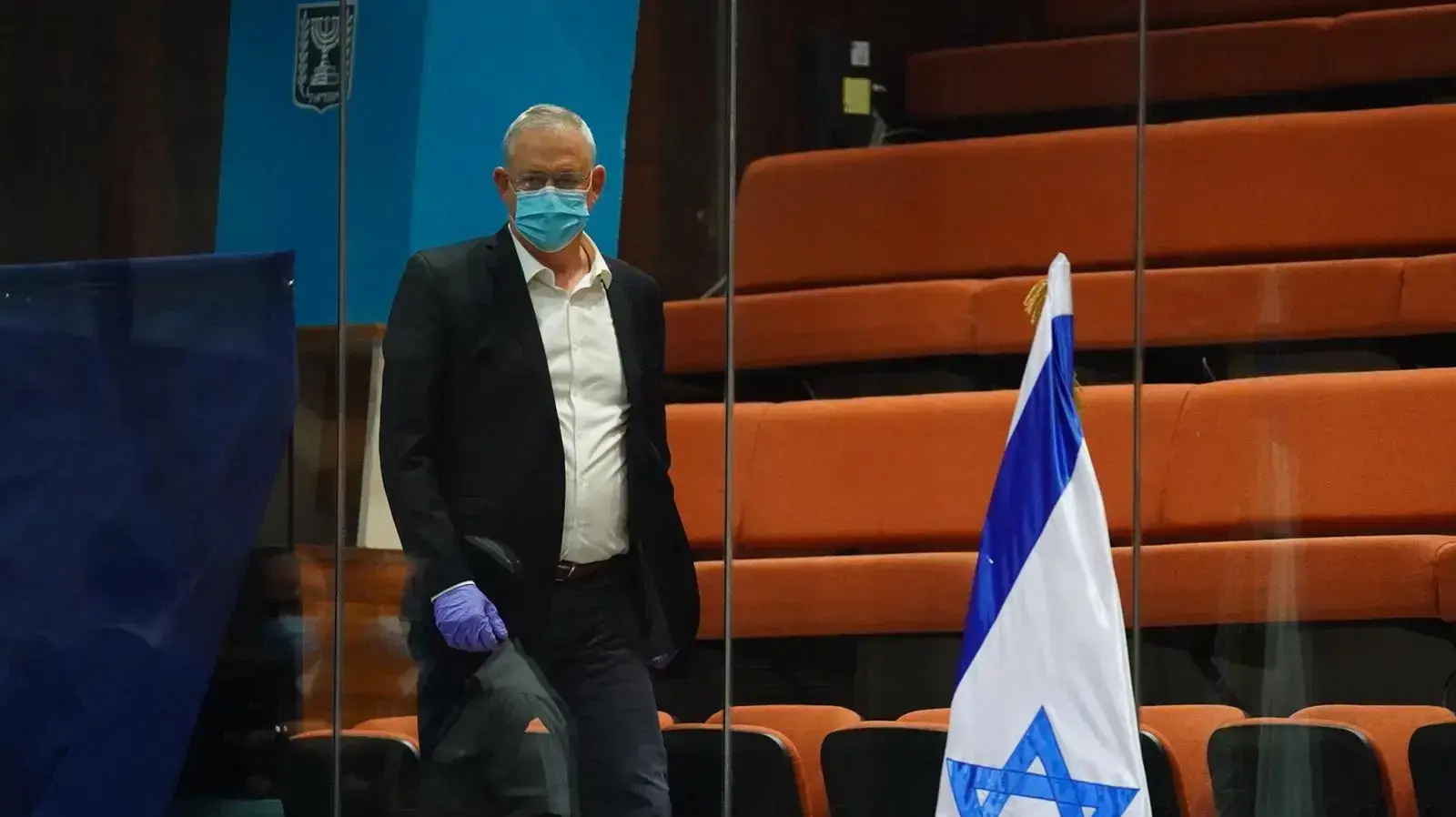 בני גנץ בהצבעה בכנסת, 15 ביולי 2020 בני גנץ בהצבעה בכנסת, 15 ביולי 2020