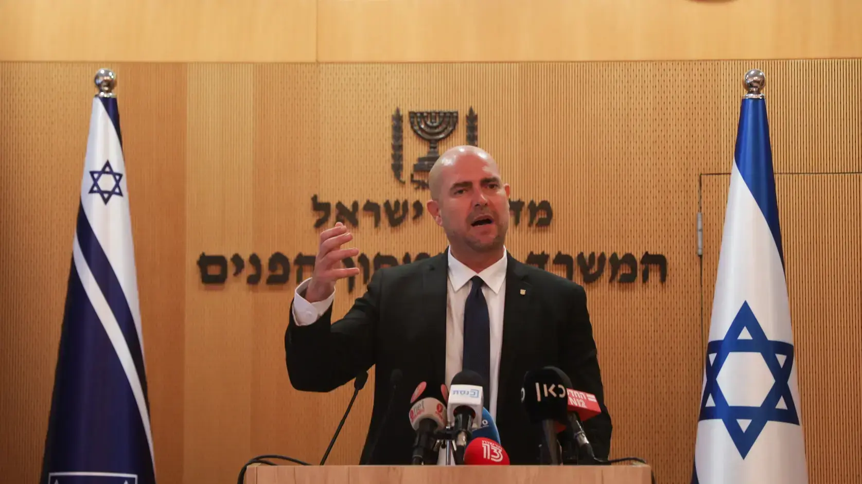 השר לביטחון הפנים אמיר אוחנה במסע"ת בעקבות ההפגנות והמחאות, ירושלים, 15 ביולי 2020 השר לביטחון הפנים אמיר אוחנה במסע"ת בעקבות ההפגנות והמחאות, ירושלים, 15 ביולי 2020