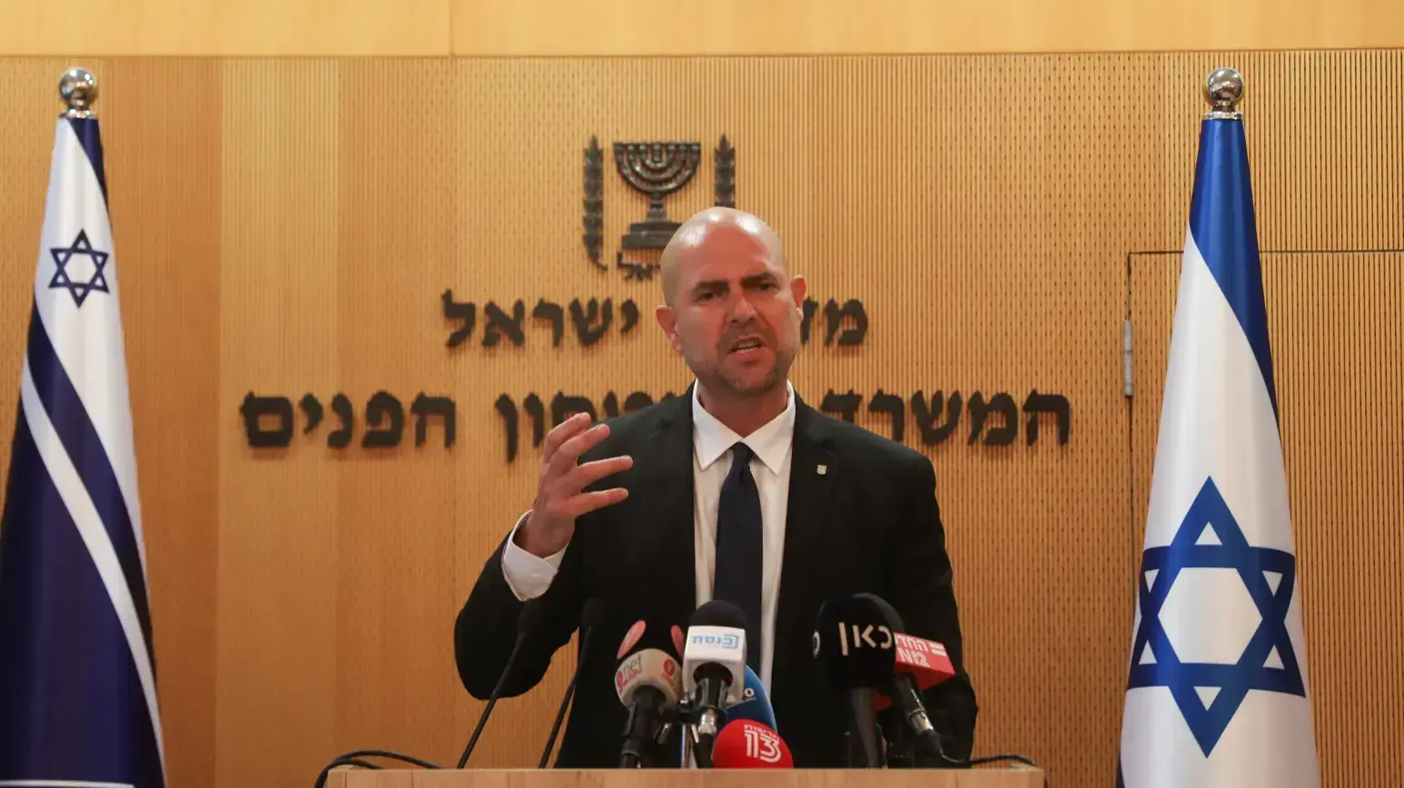 השר לביטחון הפנים אמיר אוחנה במסע"ת בעקבות ההפגנות והמחאות, ירושלים, 15 ביולי 2020 השר לביטחון הפנים אמיר אוחנה במסע"ת בעקבות ההפגנות והמחאות, ירושלים, 15 ביולי 2020