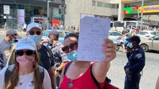 יו'ר איגוד העובדות הסוציאליות ענבל חרמוני זומנה למשטרה בשל חסימת הכביש יו'ר איגוד העובדות הסוציאליות ענבל חרמוני זומנה למשטרה בשל חסימת הכביש