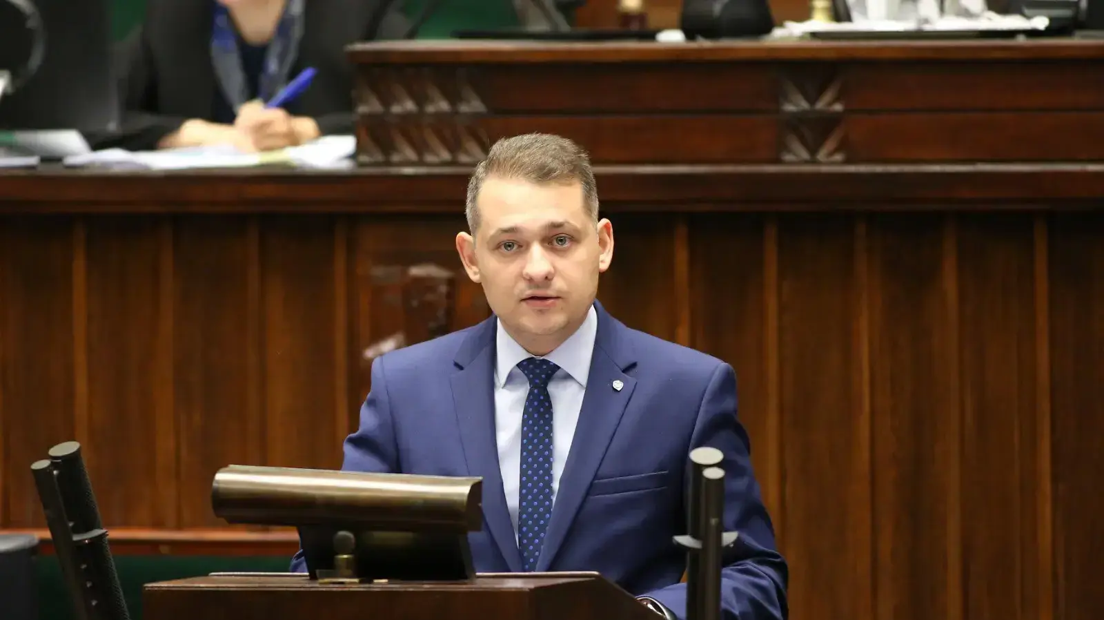 ווייצ'ך קרול, חבר פרלמנט פולני מטעם מפלגת האופוזיציה הפלטפורמה האזרחית