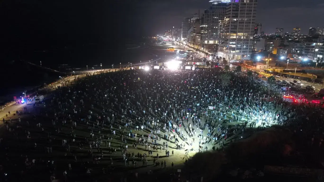 הפגנת העצמאיים, פארק צ'ארלס קלור, תל אביב 18 ביולי 2020 הפגנת העצמאיים, פארק צ'ארלס קלור, תל אביב 18 ביולי 2020
