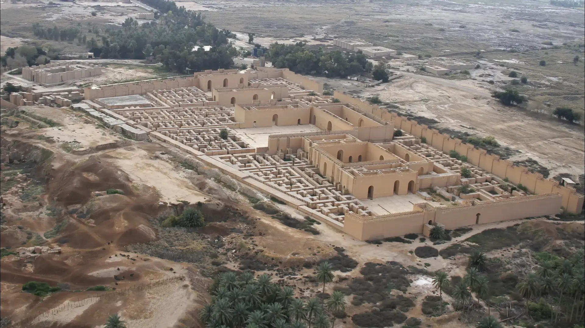 ארמונו של נבוכדנצר מלך בבל, בעיראק של ימינו ארמונו של נבוכדנצר מלך בבל, בעיראק של ימינו