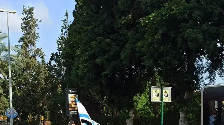 חגי קמחי צועד מקיסריה לירושלים חגי קמחי צועד מקיסריה לירושלים