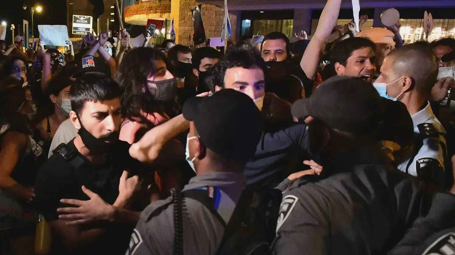 מחאת המסעדנים בקריאה לסרב להנחיות הממשלה בירושלים 21 ביולי 2020 מחאת המסעדנים בקריאה לסרב להנחיות הממשלה בירושלים 21 ביולי 2020