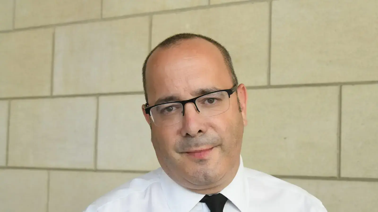 עו"ד מיכאל כרמל, סנגורו של משה איבגי לאחר החלטת גזר הדין בבית משפט השלום בחיפה 23 ביולי 2020 עו"ד מיכאל כרמל, סנגורו של משה איבגי לאחר החלטת גזר הדין בבית משפט השלום בחיפה 23 ביולי 2020