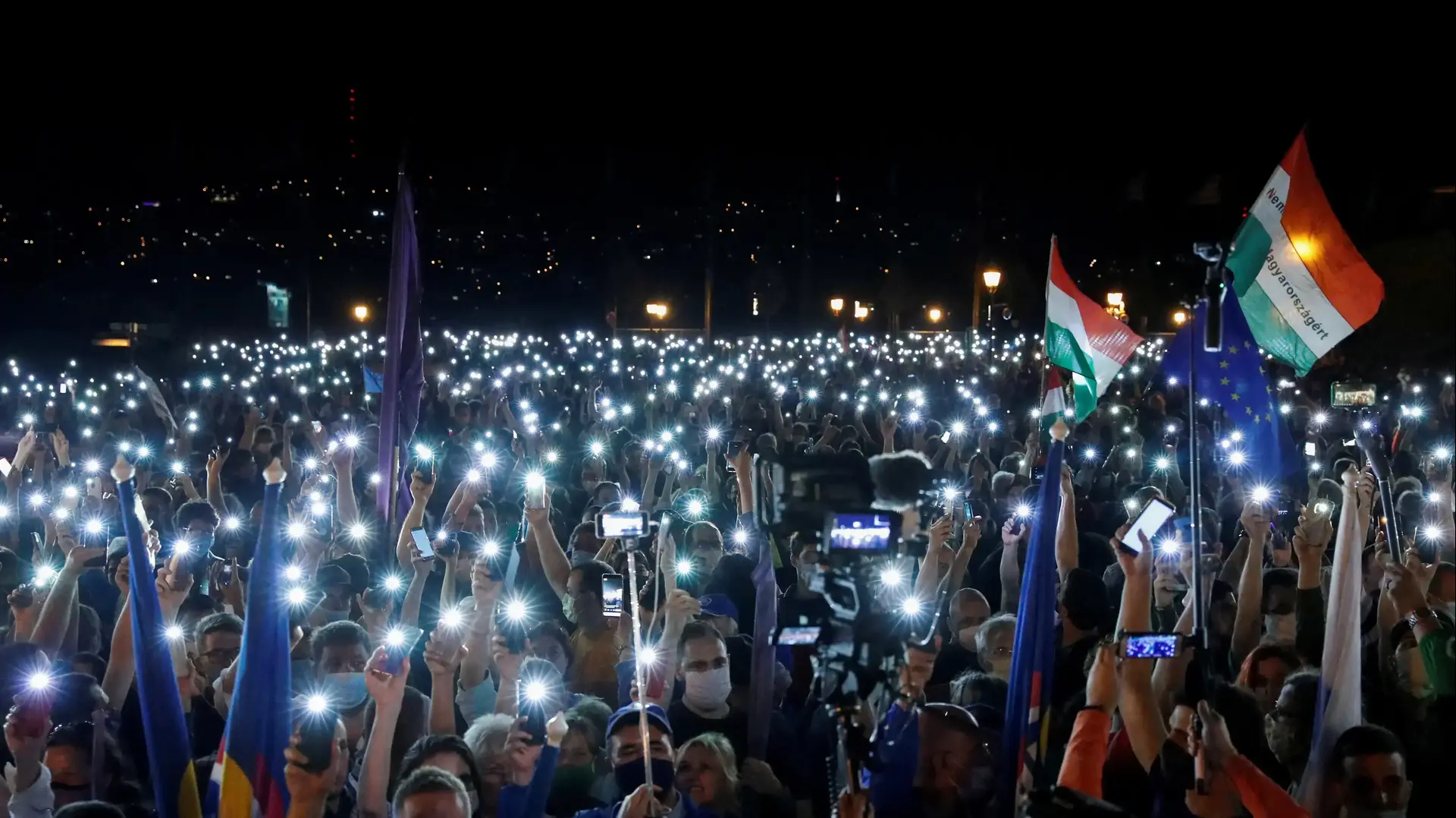 הפגנה נגד הפגיעה בחופש הביטוי, בודפשט, הונגריה, 24 ביולי 2020