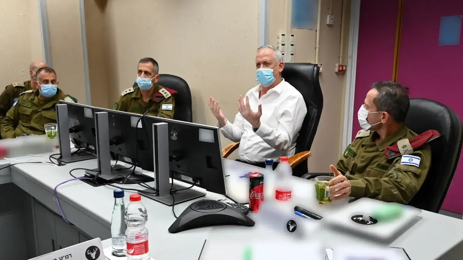 שר הביטחון, בני גנץ במהלך ביקורו בפיקוד צפון 26 ביולי 2020 שר הביטחון, בני גנץ במהלך ביקורו בפיקוד צפון 26 ביולי 2020