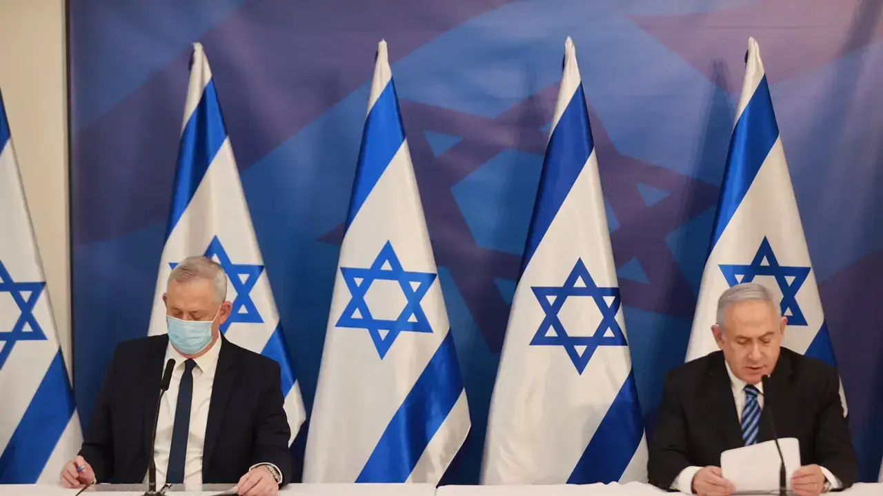 ראש הממשלה בנימין נתניה ושר הביטחון בני גנץ ובהצהרה לתקשורת, בקריה בתל אביב, 27 ביולי 2020 ראש הממשלה בנימין נתניה ושר הביטחון בני גנץ ובהצהרה לתקשורת, בקריה בתל אביב, 27 ביולי 2020