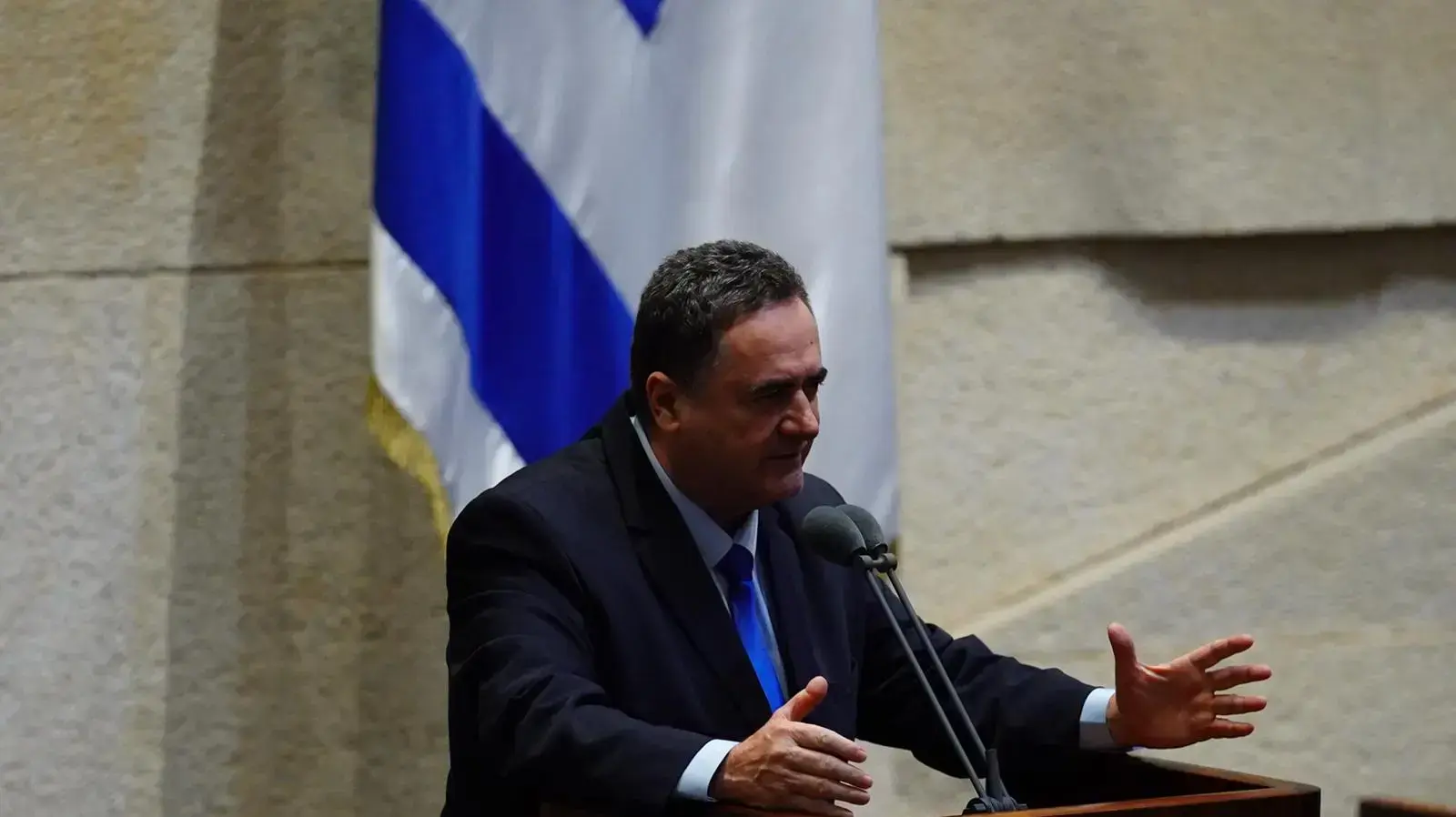 ישראל כ"ץ במהלך נאומו במסגרת הצבעה על חוק המענקים בכנסת 29 ביולי 2020 ישראל כ"ץ במהלך נאומו במסגרת הצבעה על חוק המענקים בכנסת 29 ביולי 2020