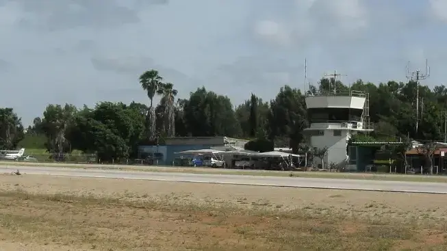 שדה התעופה בהרצליה
שדה התעופה בהרצליה