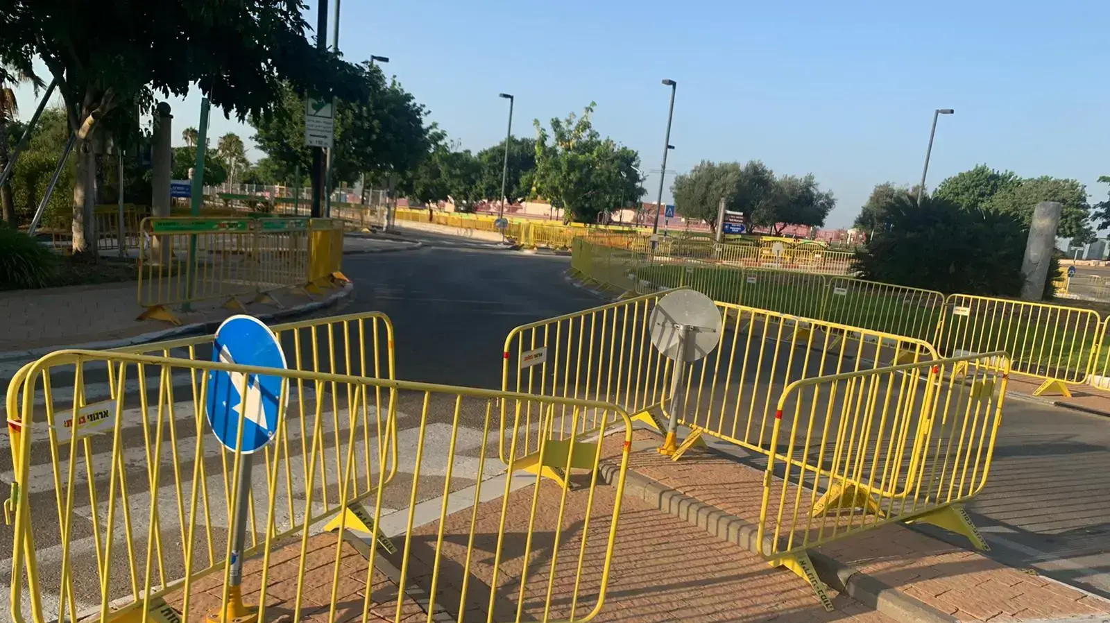 גידור מחוץ למעון רה"מ בקיסריה לקראת ההפגנות הצפויות 30 ביולי 2020
גידור מחוץ למעון רה"מ בקיסריה לקראת ההפגנות הצפויות 30 ביולי 2020