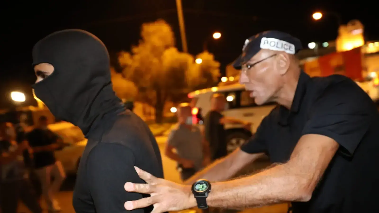 חברי ארגון "לה פמיליה" בהפגנת תמיכה בראש הממשלה בירושלים 30 ביולי 2020 חברי ארגון "לה פמיליה" בהפגנת תמיכה בראש הממשלה בירושלים 30 ביולי 2020