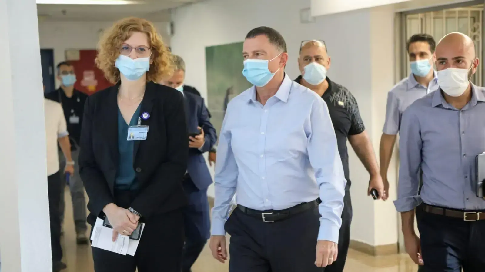 שר הבריאות יולי אדלשטיין בסיור במרכז הרפואי וולפסון ביחד עם המנכלית דר ענת אנגל וחברי הנהלת ביה"ח. 4 באוגוסט 2020 שר הבריאות יולי אדלשטיין בסיור במרכז הרפואי וולפסון ביחד עם המנכלית דר ענת אנגל וחברי הנהלת ביה"ח. 4 באוגוסט 2020