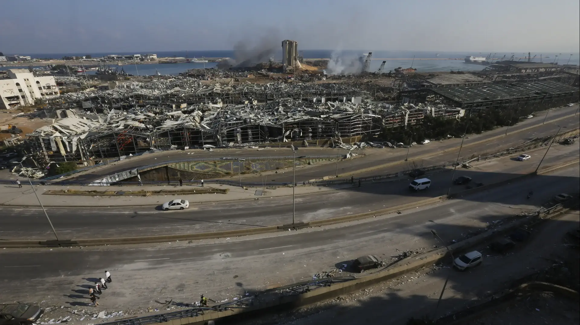 נזקי הפיצוץ העז שפקד את ביירות, לבנון 5 באוגוסט 2020 נזקי הפיצוץ העז שפקד את ביירות, לבנון 5 באוגוסט 2020