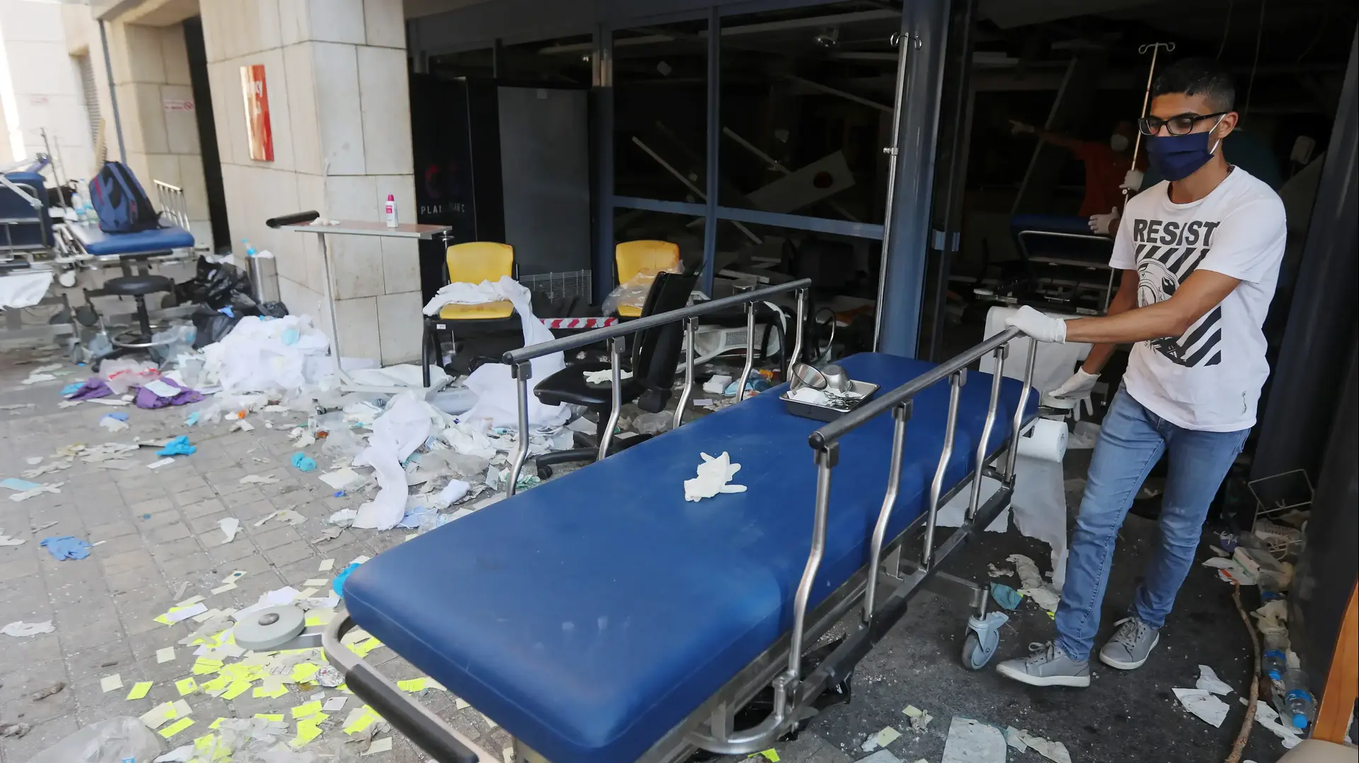 בית חולים שניזוק אחרי הפיצוץ בביירות, לבנון, 5 באוגוסט 2020 בית חולים שניזוק אחרי הפיצוץ בביירות, לבנון, 5 באוגוסט 2020