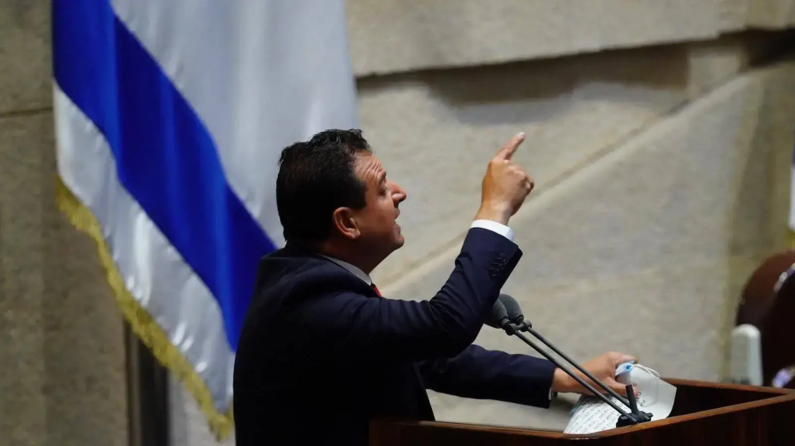 איימן עודה בדיון במליאת הכנסת, 5 באוגוסט 2020 איימן עודה בדיון במליאת הכנסת, 5 באוגוסט 2020