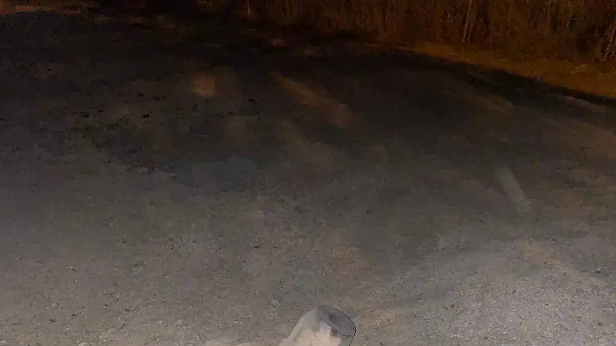 נפילת טיל הלילה בשטח מועצה אזורית אשכול במהלך התקיפה של יעדי טרור ברצועת עזה, 12 באוגוסט 2020 נפילת טיל הלילה בשטח מועצה אזורית אשכול במהלך התקיפה של יעדי טרור ברצועת עזה, 12 באוגוסט 2020