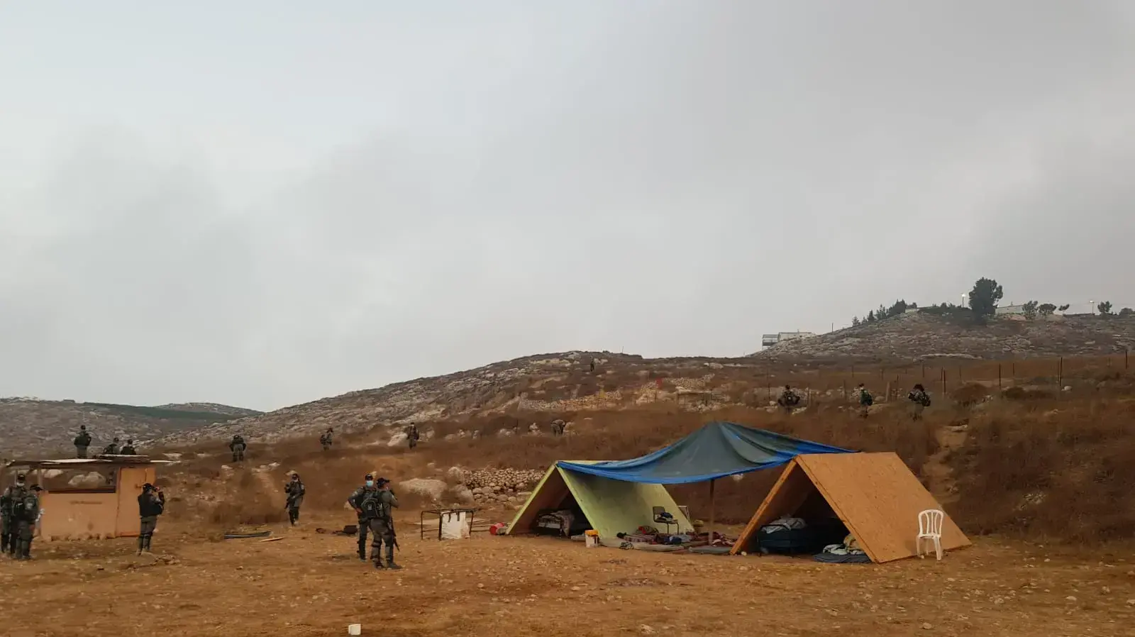 עשרות מתיישבים רעולי פנים תקפו באבנים ובקבוקי צבע את כוחות משמר הגבול של משטרת ישראל הפועלים בסמוך ליישוב יצהר.12 באוגוסט 2020
