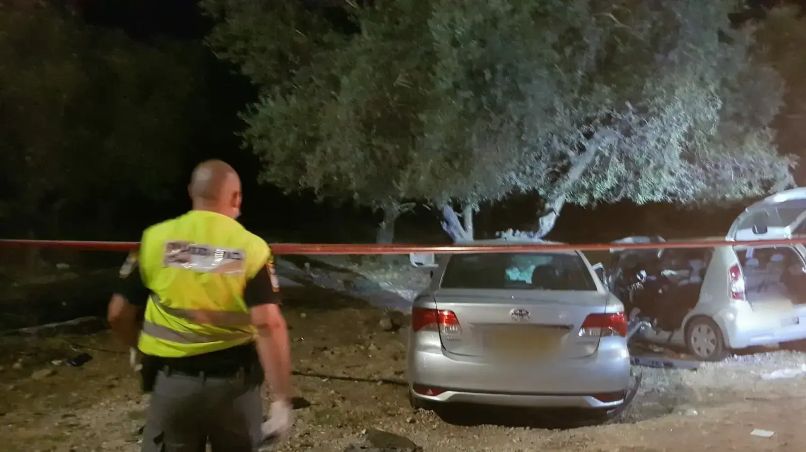 זירת תאונת הדרכים בה מתה תינוקת בת שנה בצומת שעב בצפון הארץ. בתאונה נפצעו אמה בת 29 ואחייה בני שלוש וחמש באורח קשה. האב בן 27 נפצע בינוני. 14 באוגוסט 2020 זירת תאונת הדרכים בה מתה תינוקת בת שנה בצומת שעב בצפון הארץ. בתאונה נפצעו אמה בת 29 ואחייה בני שלוש וחמש באורח קשה. האב בן 27 נפצע בינוני. 14 באוגוסט 2020