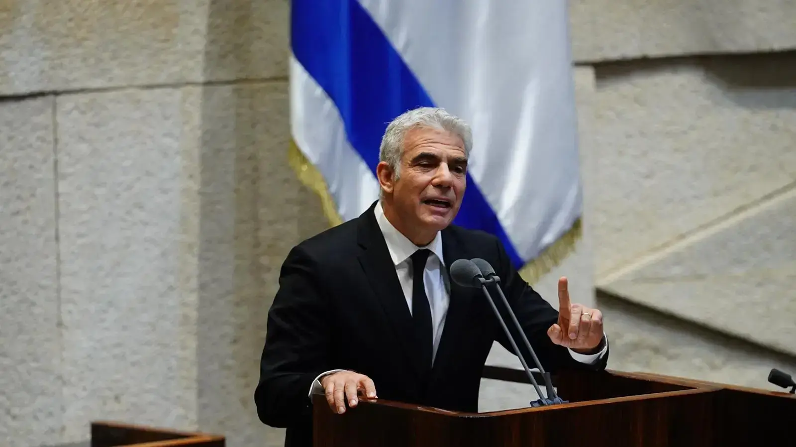 יאיר לפיד במהלך נאומו במליאת הכנסת 17 באוגוסט 2020 יאיר לפיד במהלך נאומו במליאת הכנסת 17 באוגוסט 2020