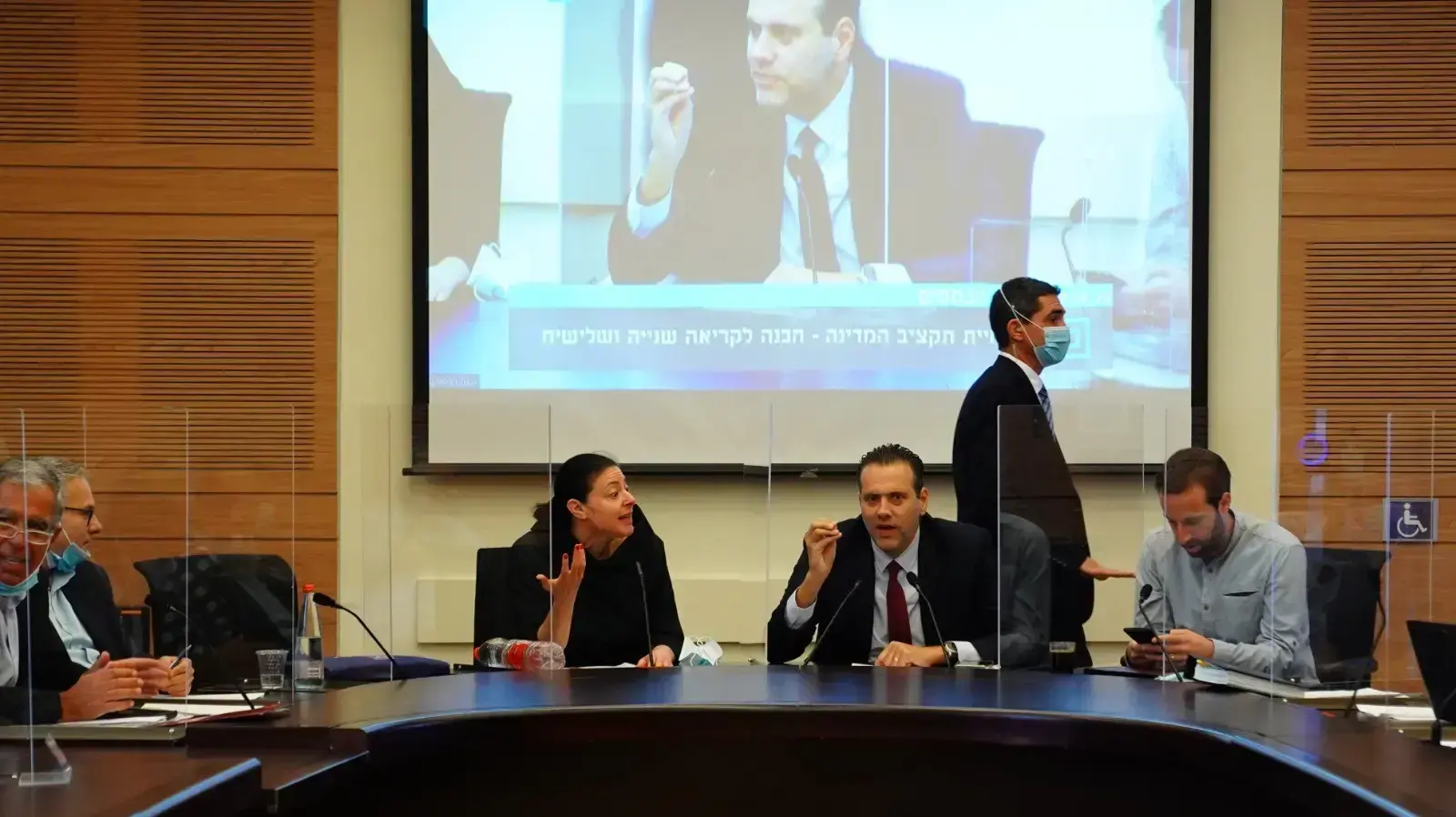 כינוס ועדת הכספים | דיון בחוק הדוחה את הגשת תקציב המדינה ב-100 ימים כהכנה לקריאה שנייה ושלישית 19 באוגוסט 2020 כינוס ועדת הכספים | דיון בחוק הדוחה את הגשת תקציב המדינה ב-100 ימים כהכנה לקריאה שנייה ושלישית 19 באוגוסט 2020