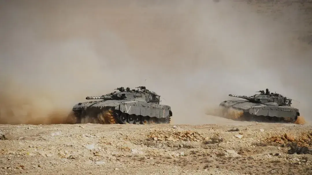 טקס לסגירת עוצבת "מרכבות הפלדה", באתר "יד לשריון" בלטרון, בראשות מפקד זרוע היבשה, אלוף יואל סטריק, מפקד עוצבת "עידן", תת-אלוף דוד זיני, קצין שריון ראשי, תת-אלוף אוהד נג'מה, מפקד עוצבת "מרכבות הפלדה", אלוף-משנה רונן תמים, 19 באוגוסט 2020 טקס לסגירת עוצבת "מרכבות הפלדה", באתר "יד לשריון" בלטרון, בראשות מפקד זרוע היבשה, אלוף יואל סטריק, מפקד עוצבת "עידן", תת-אלוף דוד זיני, קצין שריון ראשי, תת-אלוף אוהד נג'מה, מפקד עוצבת "מרכבות הפלדה", אלוף-משנה רונן תמים, 19 באוגוסט 2020