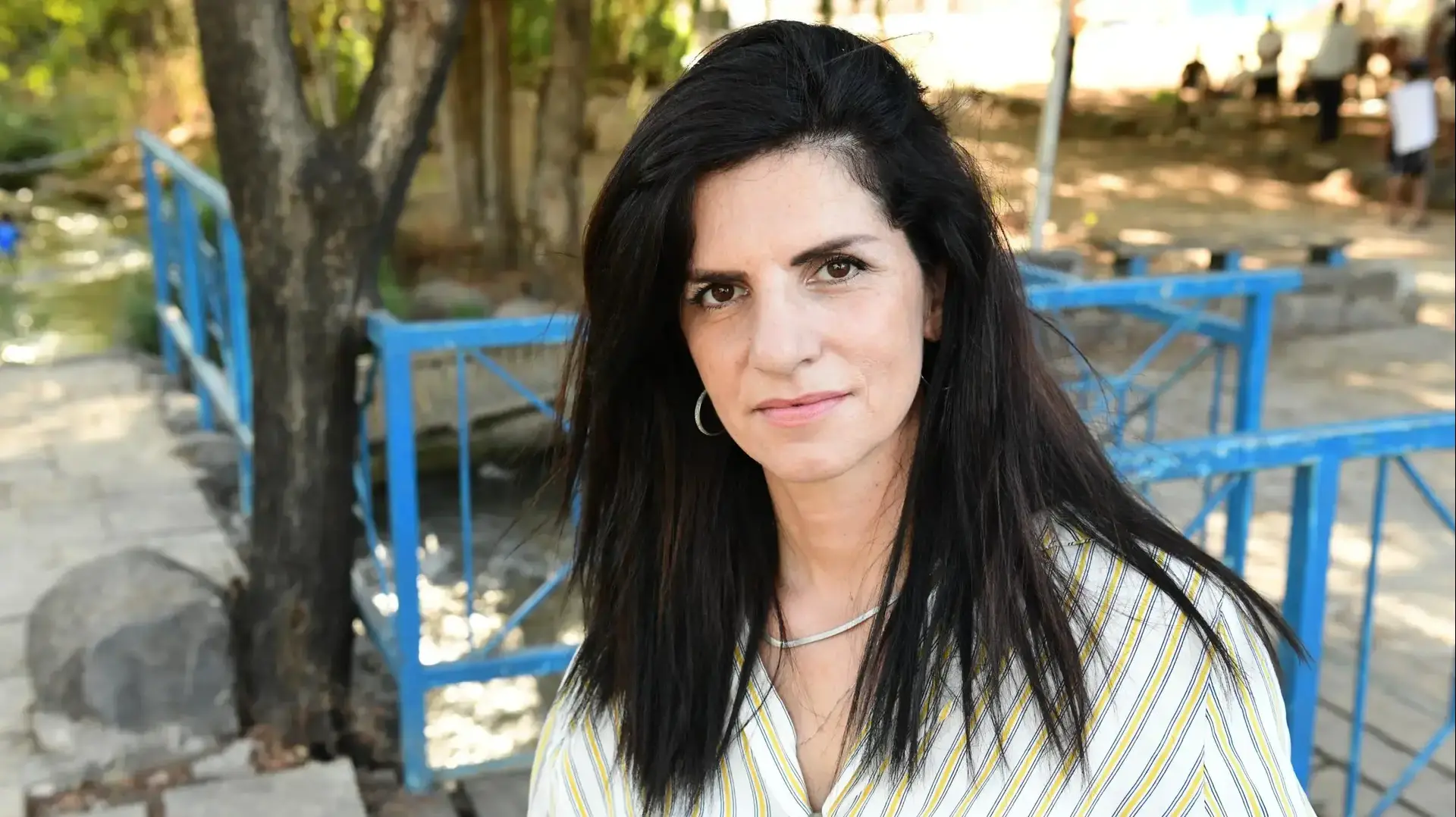 סוזי קסטיאל ננשכה על ידי תן סוזי קסטיאל ננשכה על ידי תן
