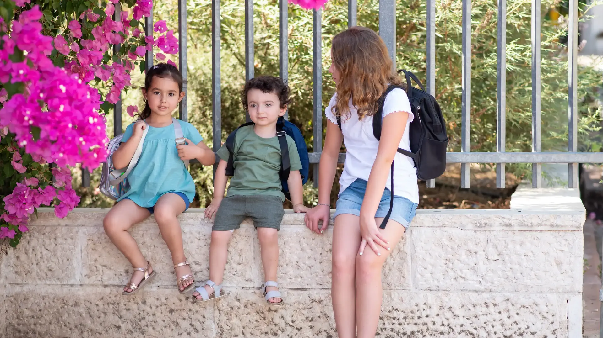 ילדים מחוץ לבית ספר ילדים מחוץ לבית ספר