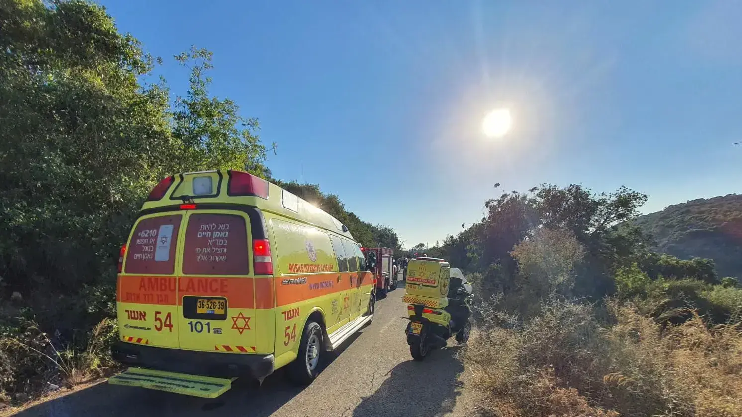זירת האירוע בו התדרדר צעיר בן 18 עם טרקטורון לצמחיה בצד הדרך ביישוב במועצה האזורית מעלה יוסף שבגליל העליון. מצבו הוגדר בינוני. 24 באוגסט 2020 זירת האירוע בו התדרדר צעיר בן 18 עם טרקטורון לצמחיה בצד הדרך ביישוב במועצה האזורית מעלה יוסף שבגליל העליון. מצבו הוגדר בינוני. 24 באוגסט 2020