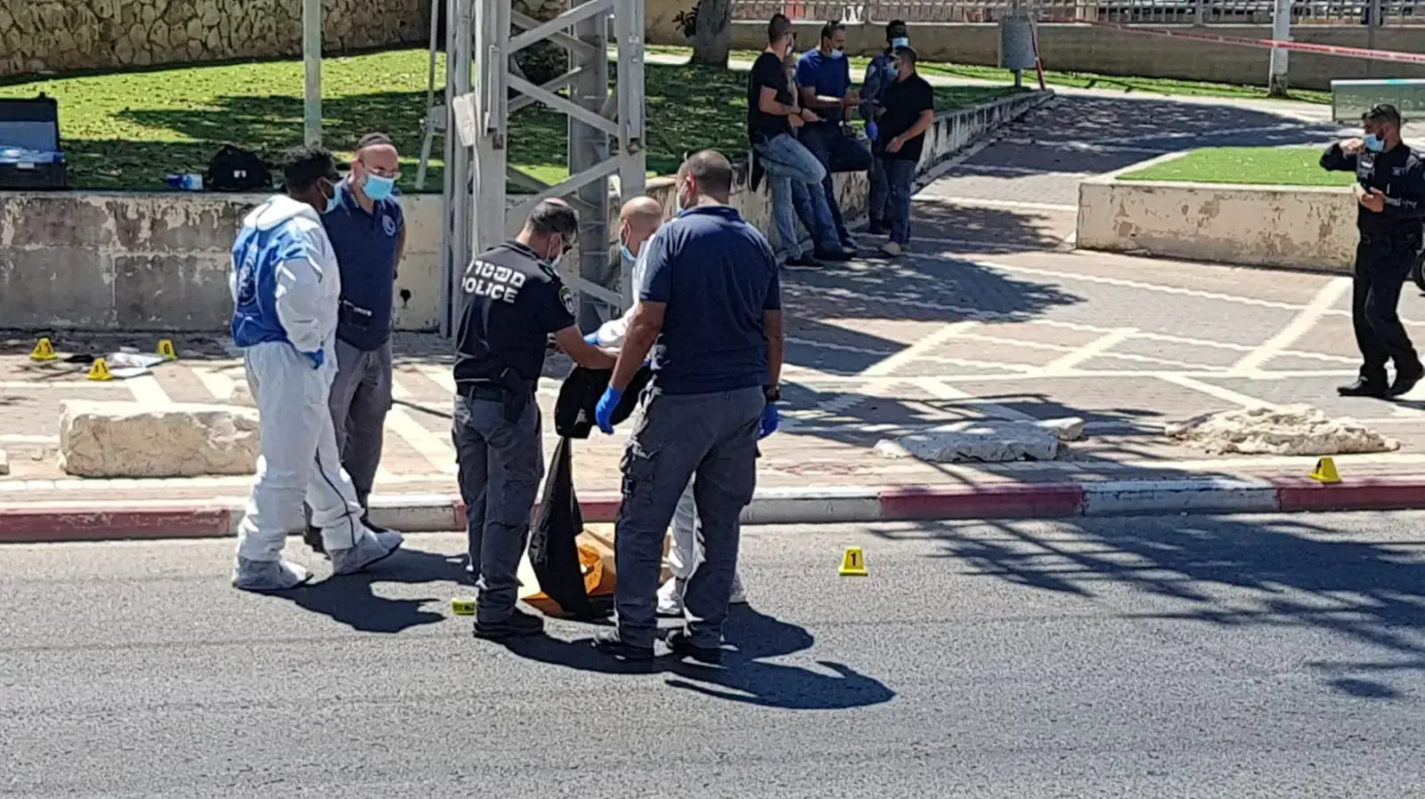 זירת הדקירה בפתח תקווה 26 באוגוסט 2020 זירת הדקירה בפתח תקווה 26 באוגוסט 2020