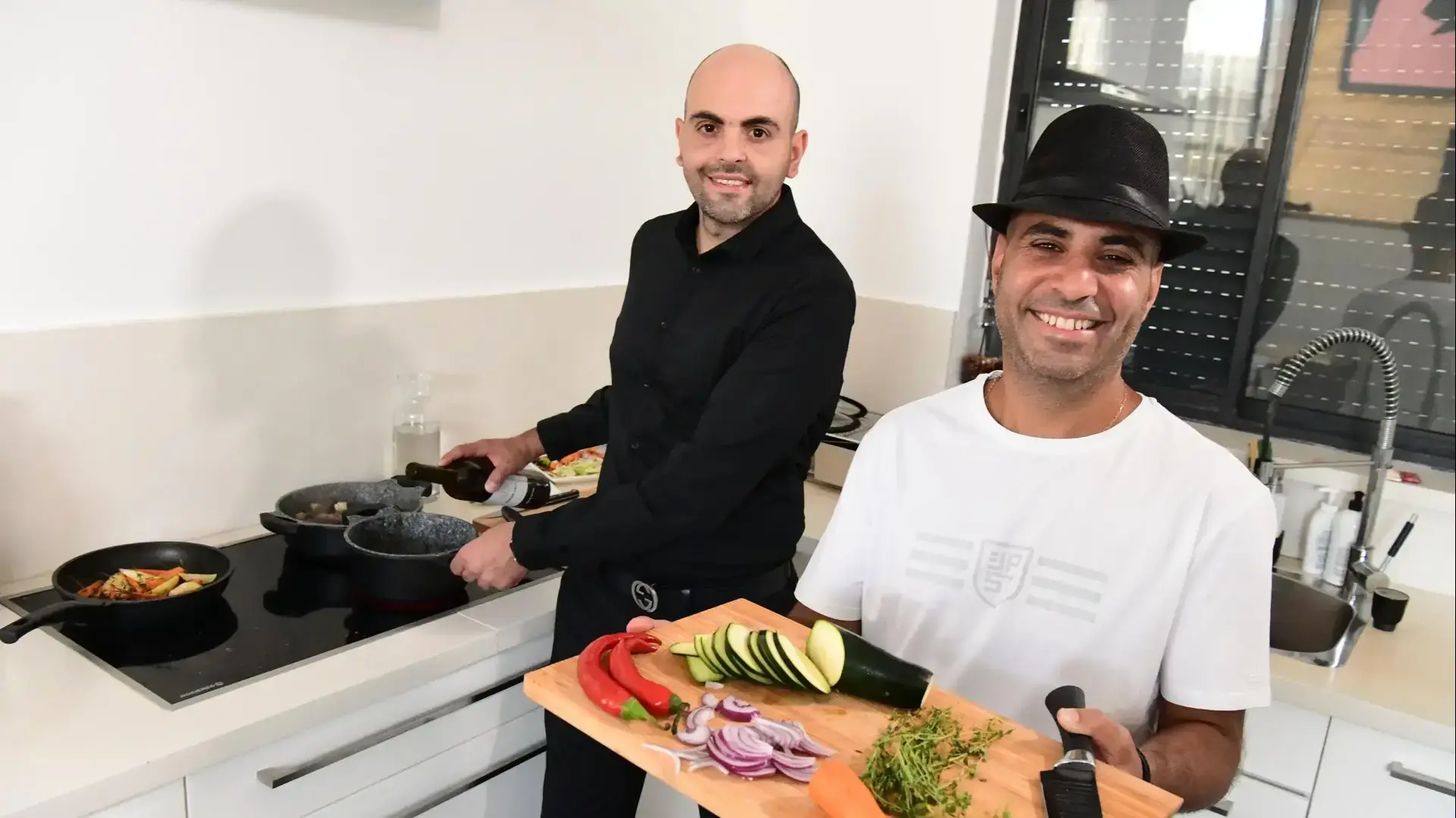 אבי פרץ וליאור חפצדי ,MKR מטבח מנצח אבי פרץ וליאור חפצדי ,MKR מטבח מנצח
